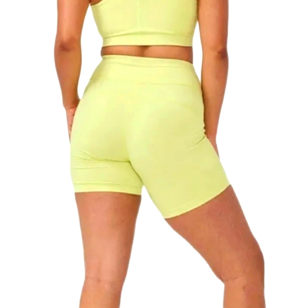 NWT  Outdoor Voices  Move Free  6" Biker Shorts    XS   Yellow - Picture 3 of 6